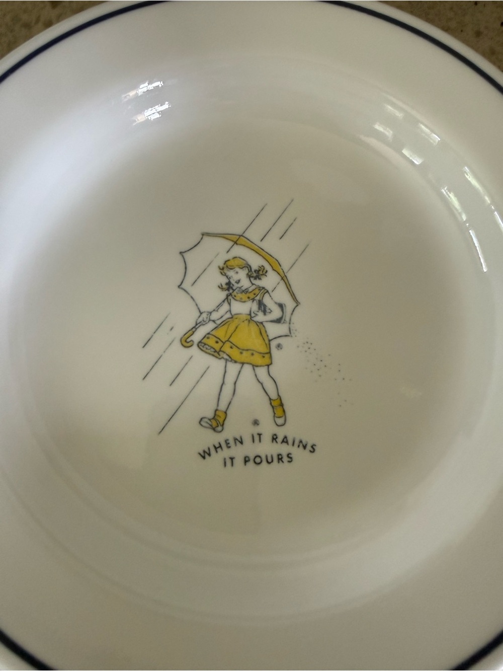 Vintage Morton Salt Umbrella Girl Bowl Plates Set of 4 - Picture 5 of 6